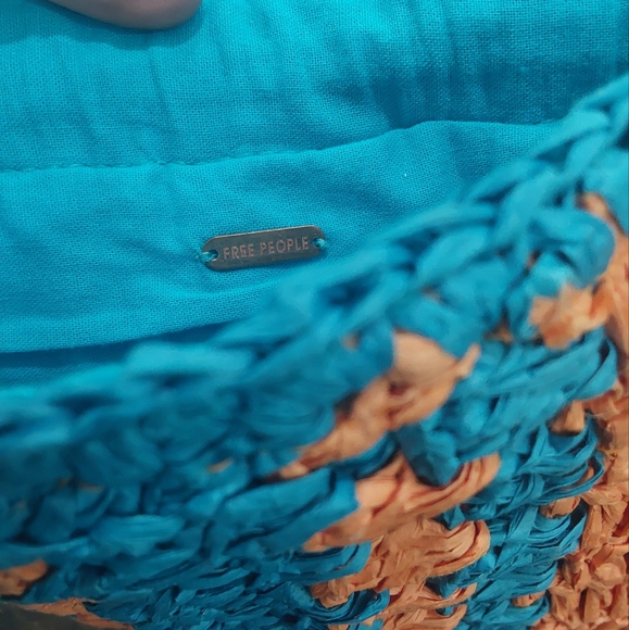 FREE PEOPLE NWT Orange and Blue Woven Bag - Picture 3 of 4